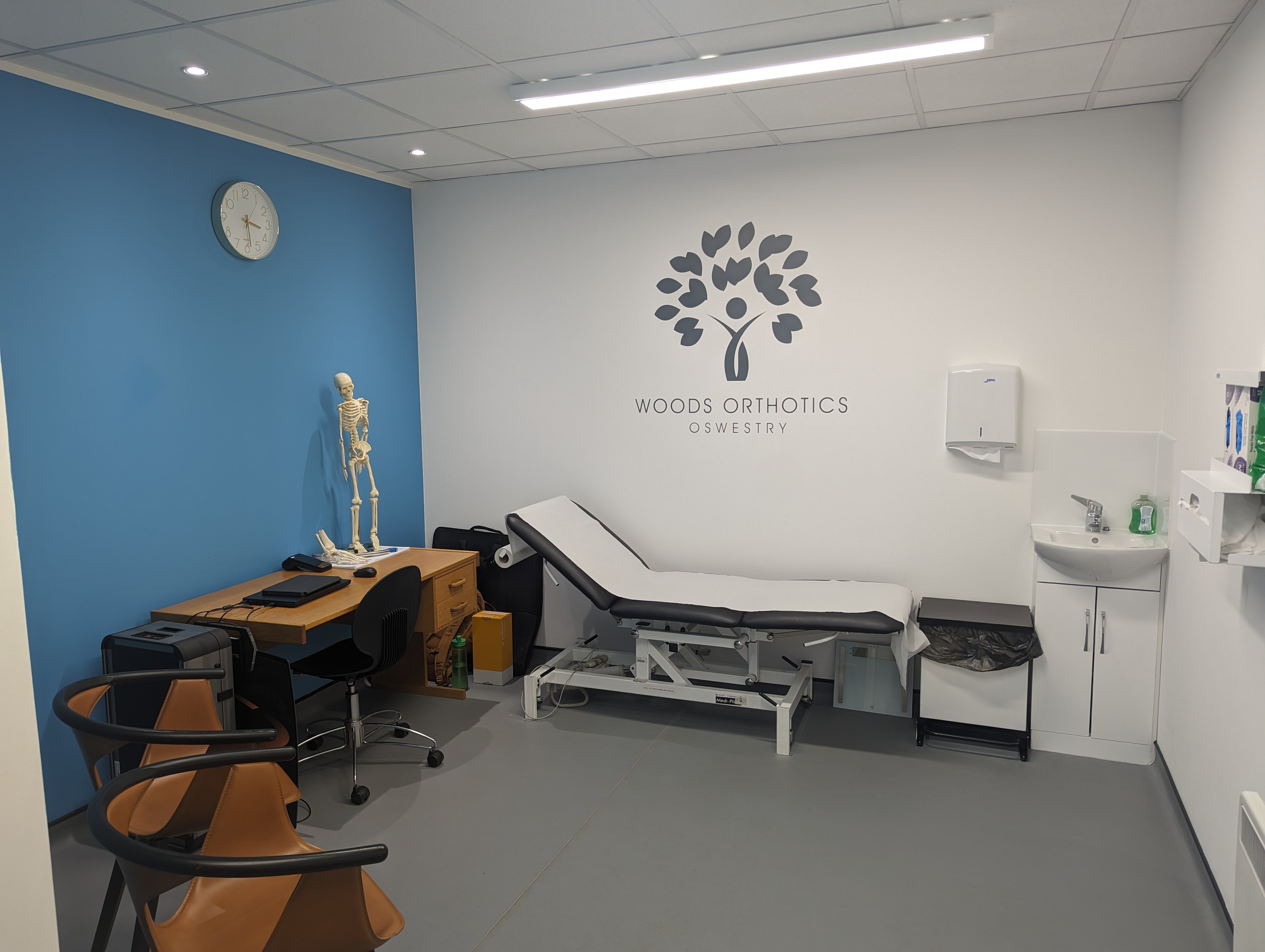 Physiotherapy treatment room